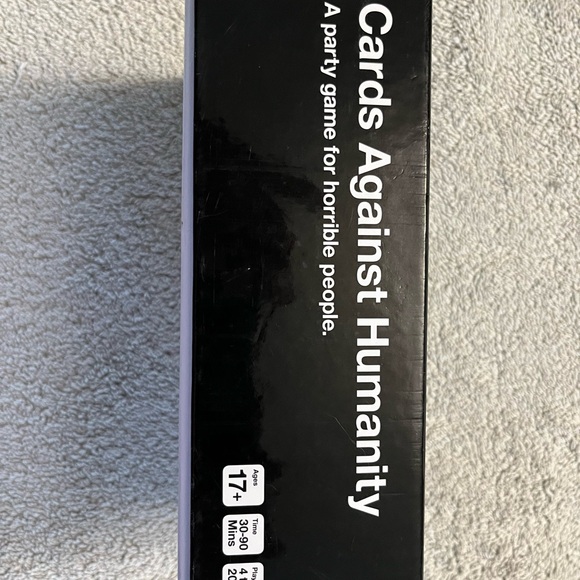 Cards Against Humanity Set Game - Picture 2 of 5